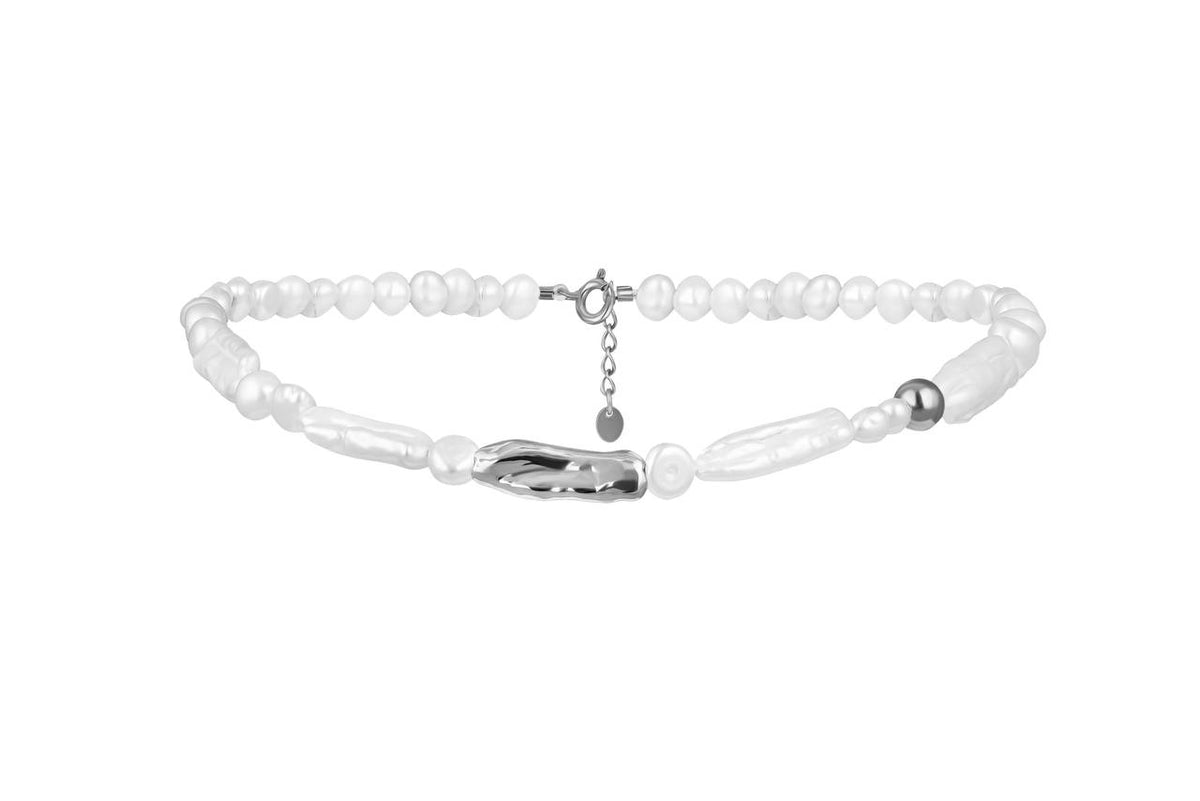 ECLAT baroque pearl choker with organically shaped pearls and a central rhodium-plated pearl