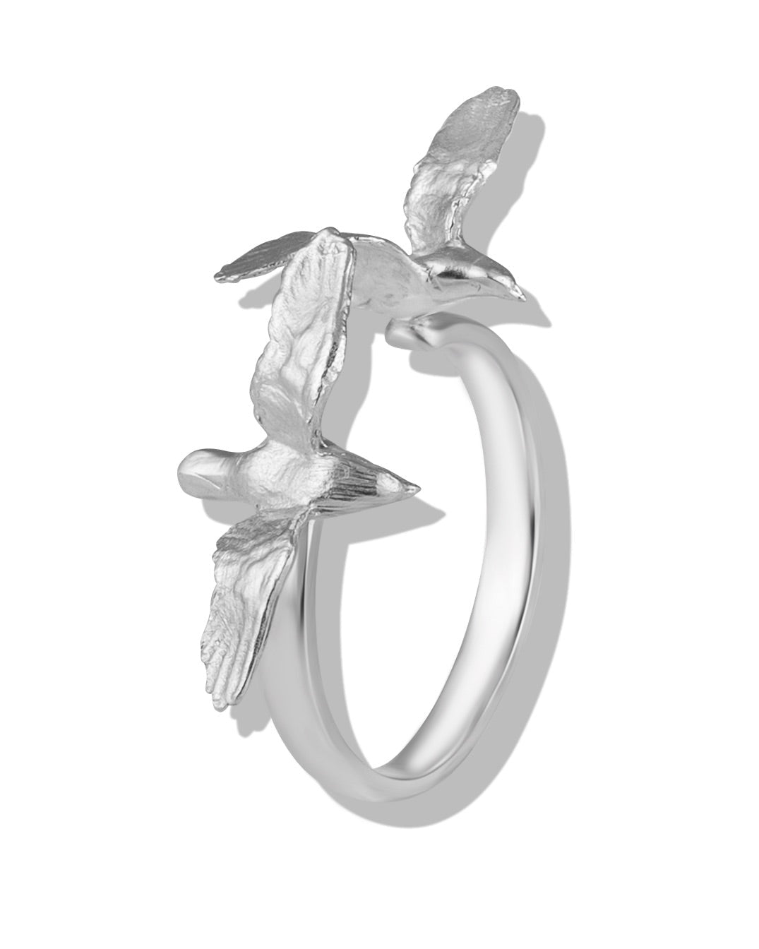 AILES Grand sterling silver bird ring featuring two sculpted birds with textured feathers on a white background