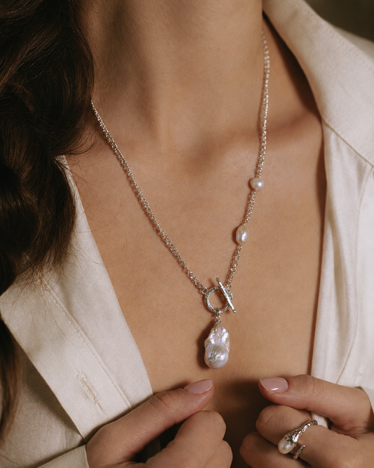 MOROCCO baroque pearl necklace with a chunky sterling silver chain, double-woven detailing, and three natural pearls