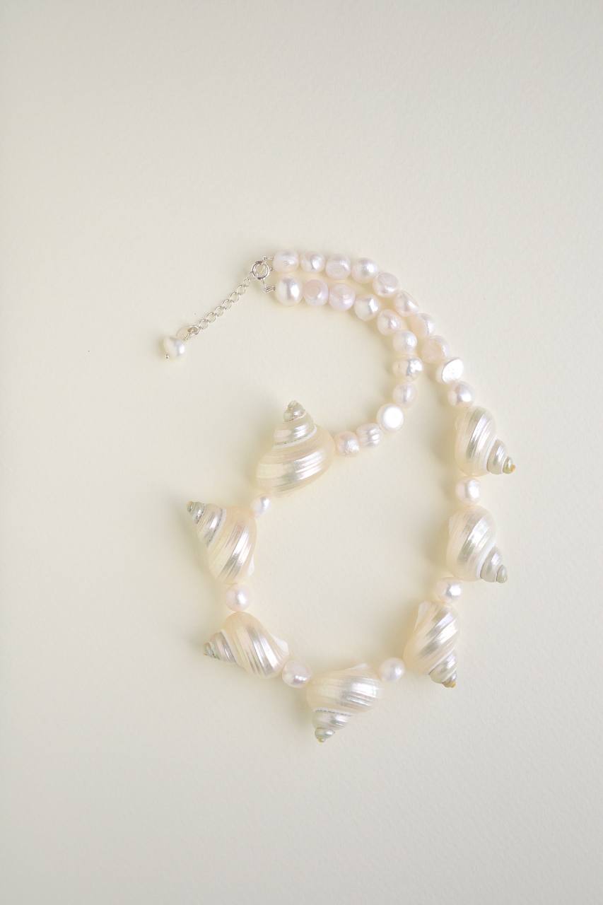 SirenCore choker with rhodium-plated silver components
