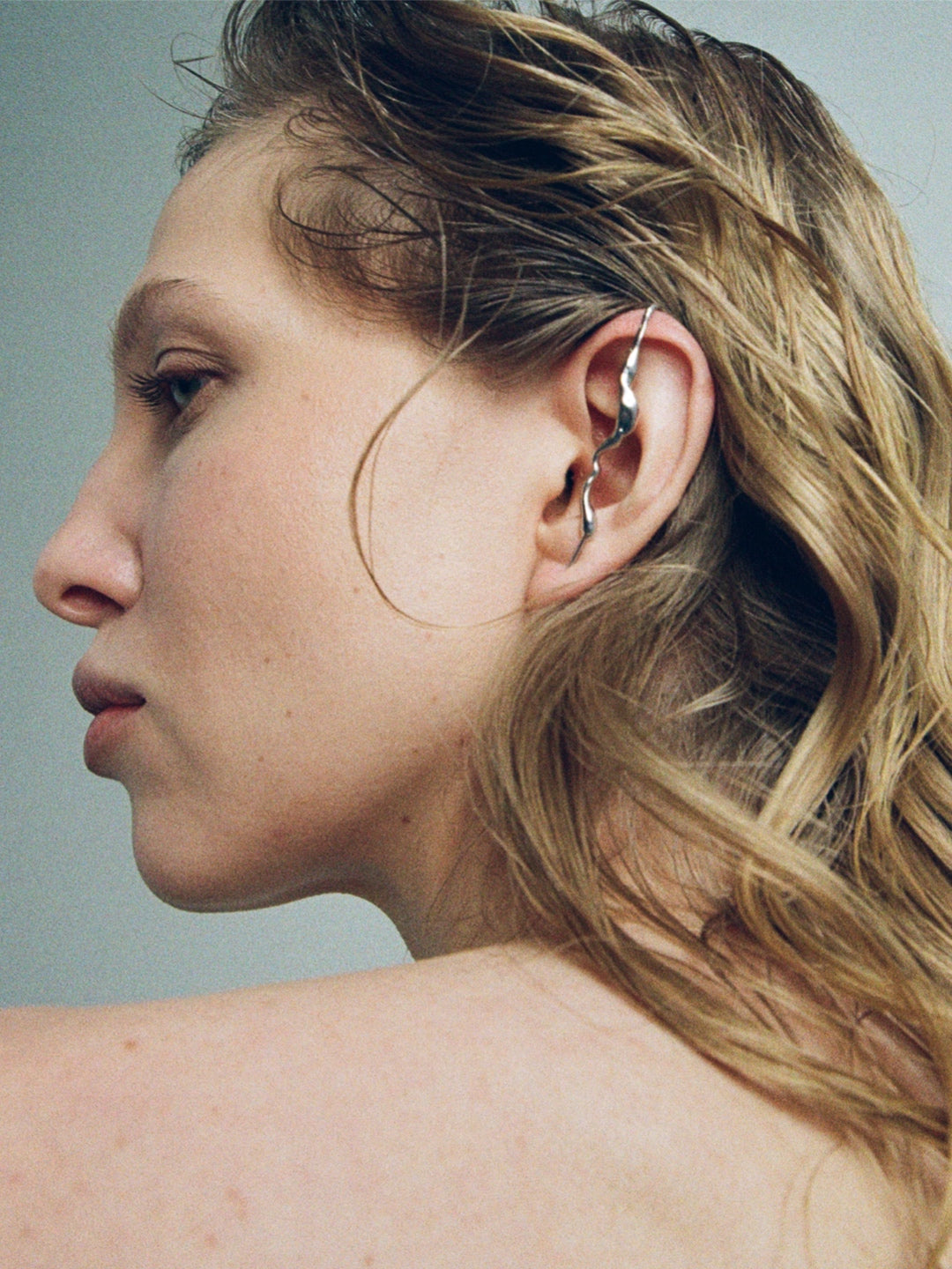 Fluid Ear Cuff — Sculptural Silver Mono Earring